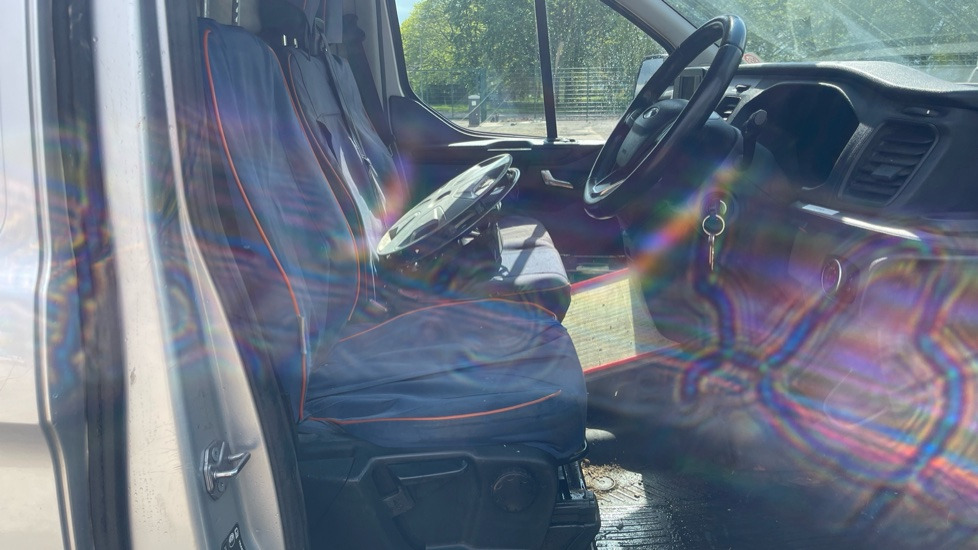 FORD TRANSIT CUSTOM 300 TREND 2.0 ECOBLUE 105PS - Panel van: picture 5 FORD TRANSIT CUSTOM 300 TREND 2.0 ECOBLUE 105PS - Panel van: picture 5