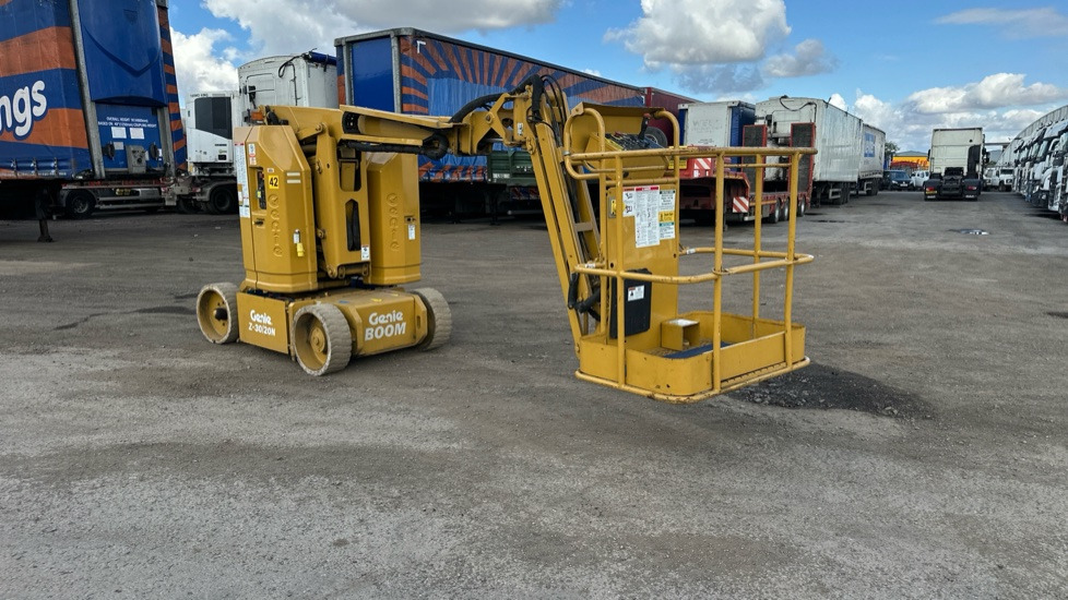 GENIE 230/20N - Truck with aerial platform: picture 2 GENIE 230/20N - Truck with aerial platform: picture 2