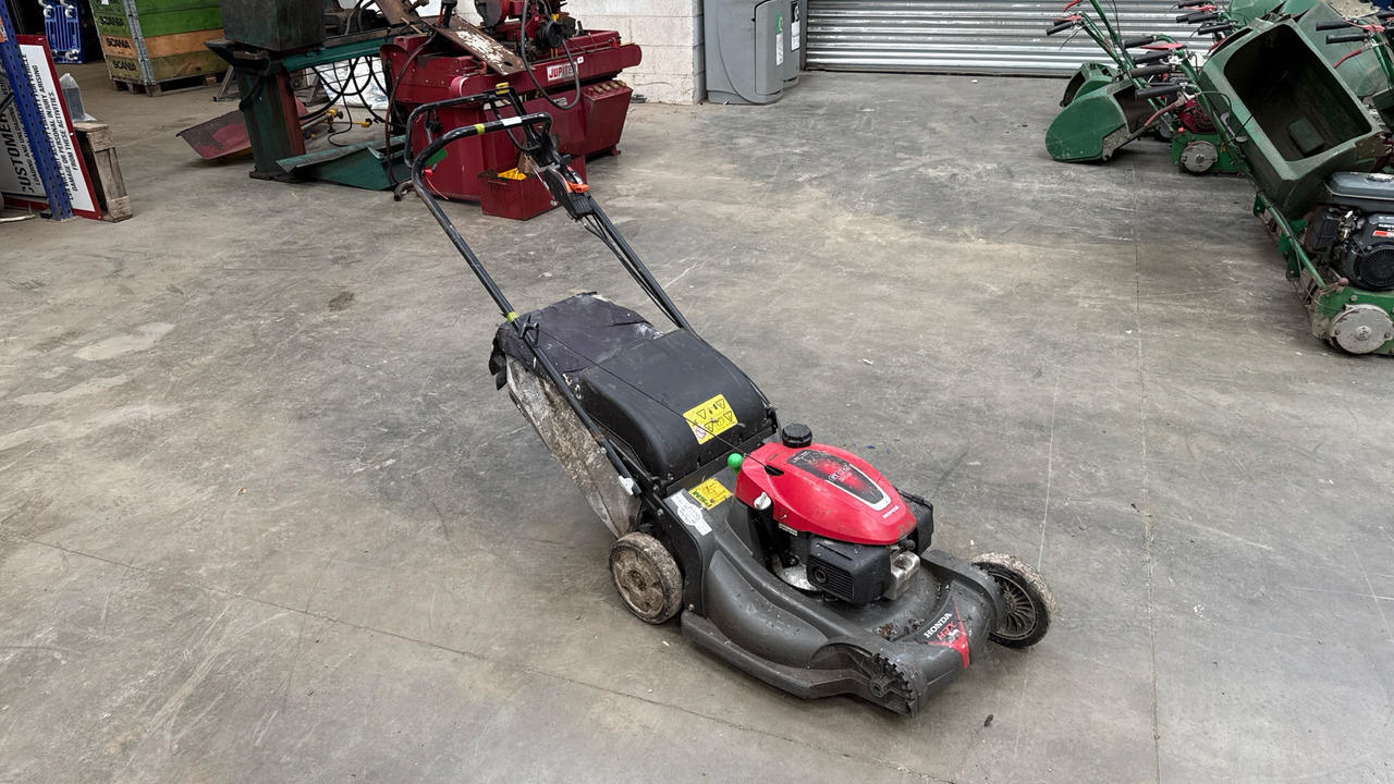HONDA HRX537 C5HYE - Construction equipment: picture 2 HONDA HRX537 C5HYE - Construction equipment: picture 2