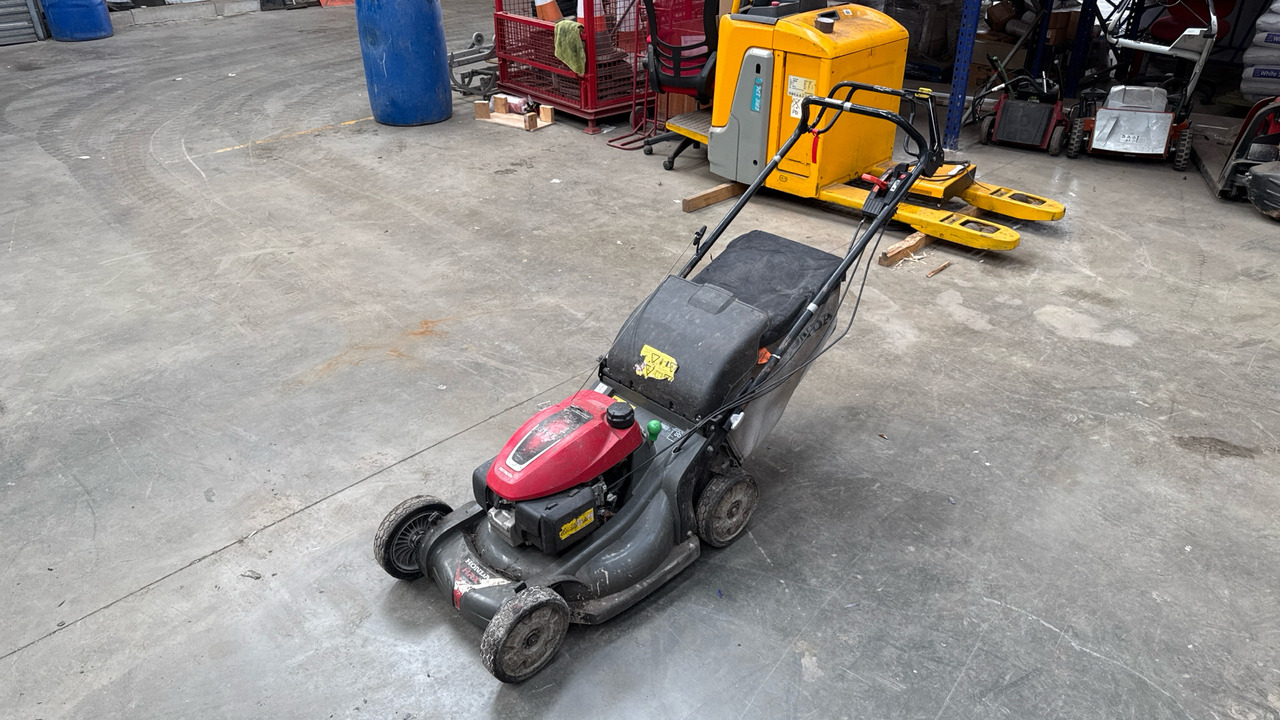 HONDA HRX537 C5HYE - Construction equipment: picture 1 HONDA HRX537 C5HYE - Construction equipment: picture 1