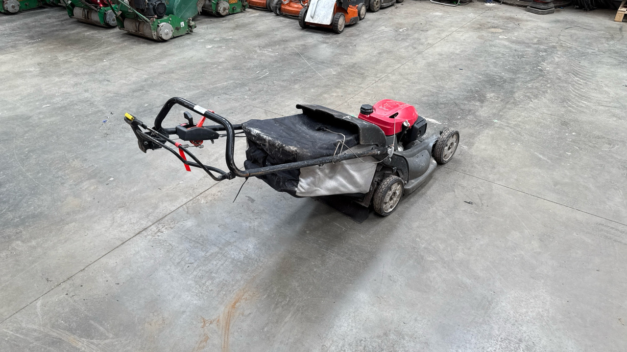 HONDA HRX537 C6HYEA - Construction equipment: picture 4 HONDA HRX537 C6HYEA - Construction equipment: picture 4