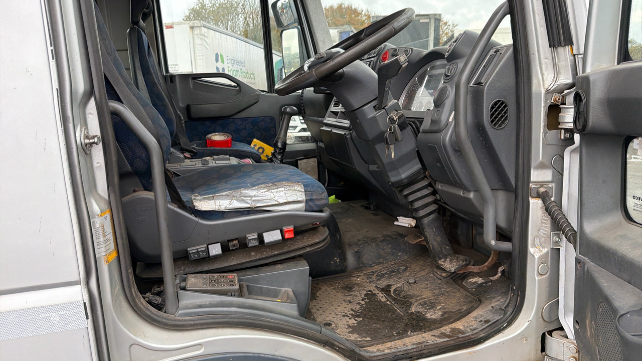 IVECO EUROCARGO 120-240 - Tow truck: picture 5 IVECO EUROCARGO 120-240 - Tow truck: picture 5