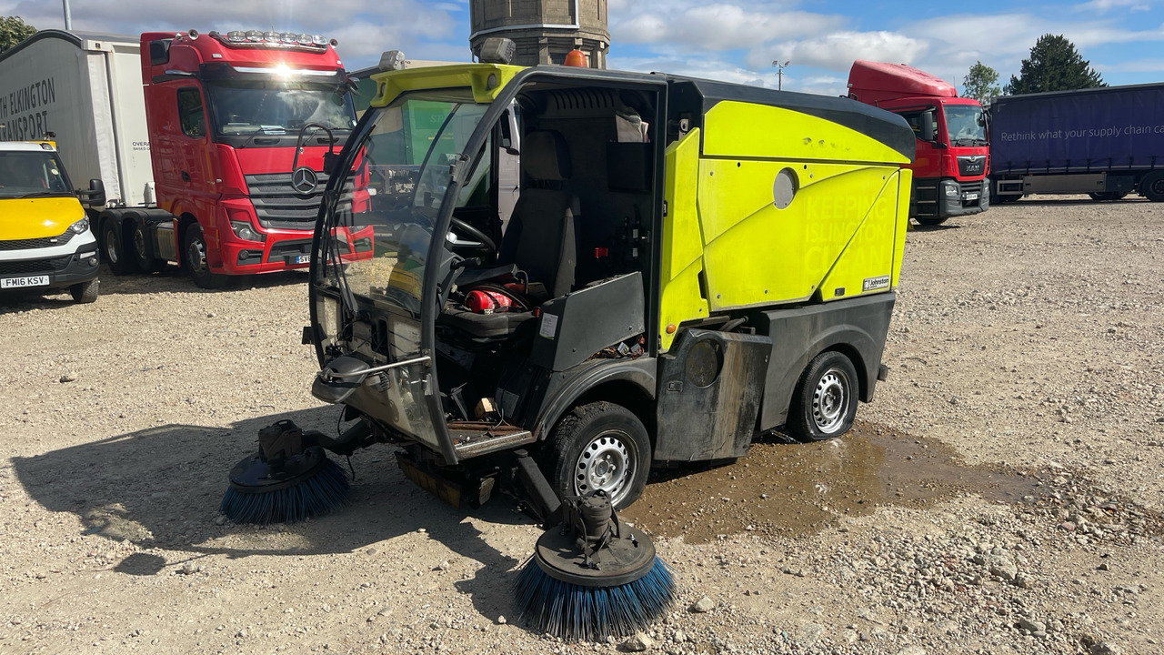 JOHNSTON - Road sweeper: picture 1 JOHNSTON - Road sweeper: picture 1