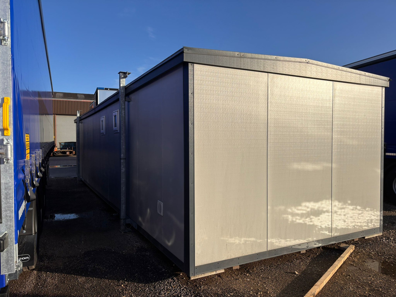 L.E. HASLETT JACK LEG PORTABLE BUILDING (39FT) - Construction equipment: picture 3 L.E. HASLETT JACK LEG PORTABLE BUILDING (39FT) - Construction equipment: picture 3