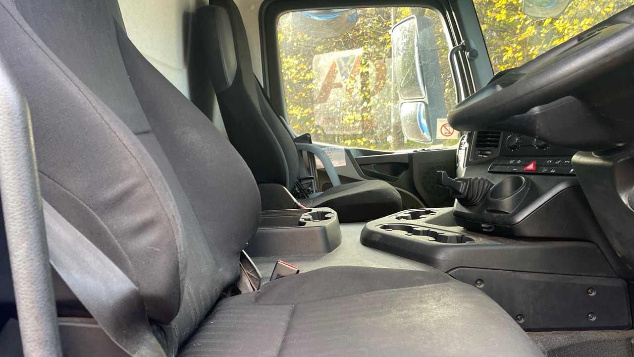 MERCEDES-BENZ ANTOS 2532 - Curtain side truck: picture 5 MERCEDES-BENZ ANTOS 2532 - Curtain side truck: picture 5