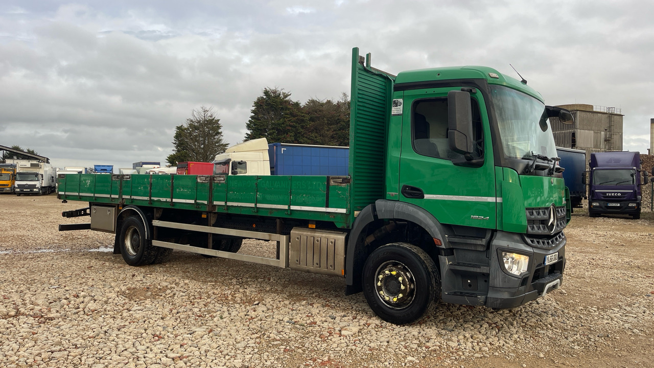 MERCEDES-BENZ AROCS 1824 - Dropside/ Flatbed truck: picture 1 MERCEDES-BENZ AROCS 1824 - Dropside/ Flatbed truck: picture 1