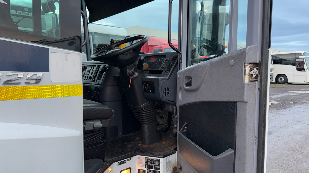 MERCEDES-BENZ ECONIC 2629 - Dropside/ Flatbed truck: picture 5 MERCEDES-BENZ ECONIC 2629 - Dropside/ Flatbed truck: picture 5