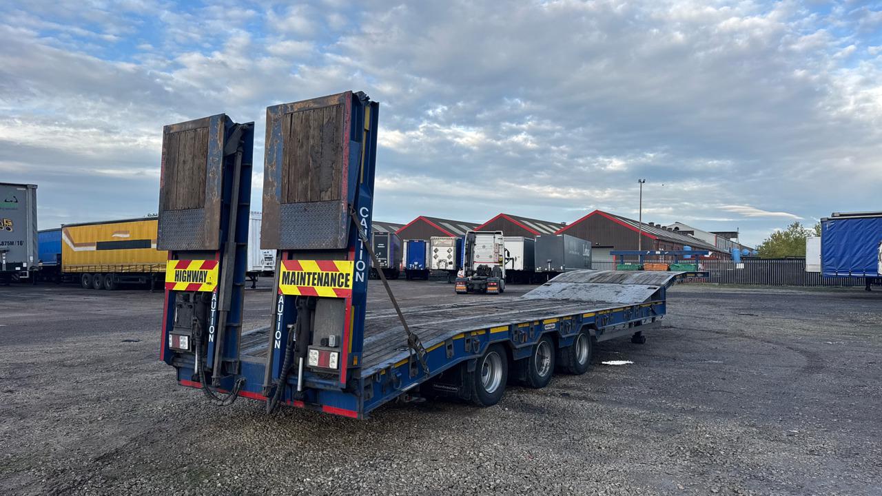 MONTRACON MACHINE CARRIER STEPFRAME - Low loader semi-trailer: picture 5 MONTRACON MACHINE CARRIER STEPFRAME - Low loader semi-trailer: picture 5