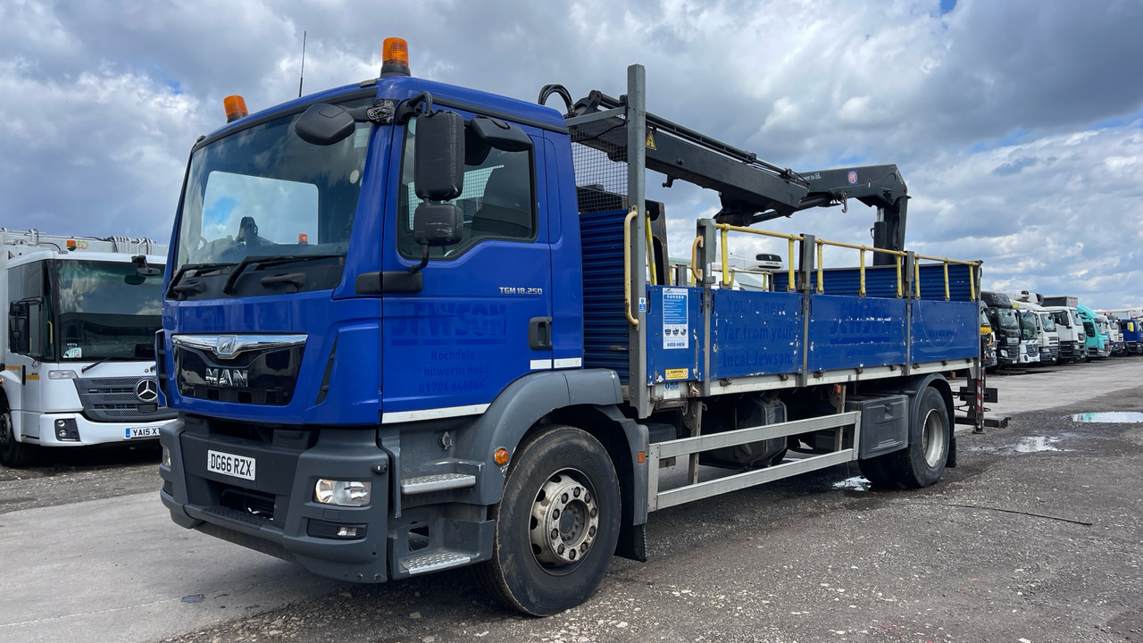 Man TGM 18.250 - Dropside/ Flatbed truck, Crane truck: picture 2 Man TGM 18.250 - Dropside/ Flatbed truck, Crane truck: picture 2