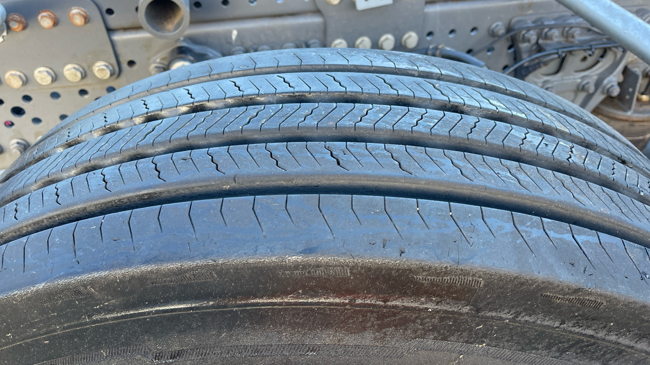 Cab chassis truck, Electric truck Mercedes-Benz Econic: picture 13 Cab chassis truck, Electric truck Mercedes-Benz Econic: picture 13