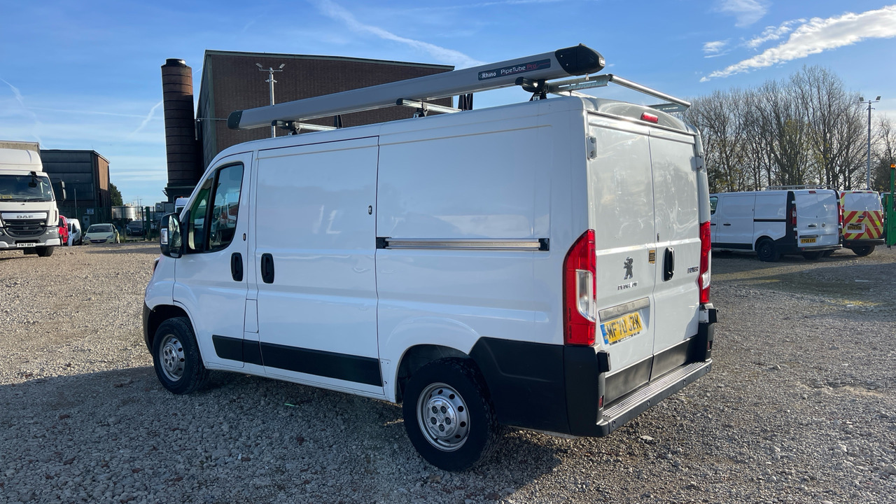 PEUGEOT BOXER 333 2.2 BLUE HDI 120PS - Panel van: picture 3 PEUGEOT BOXER 333 2.2 BLUE HDI 120PS - Panel van: picture 3