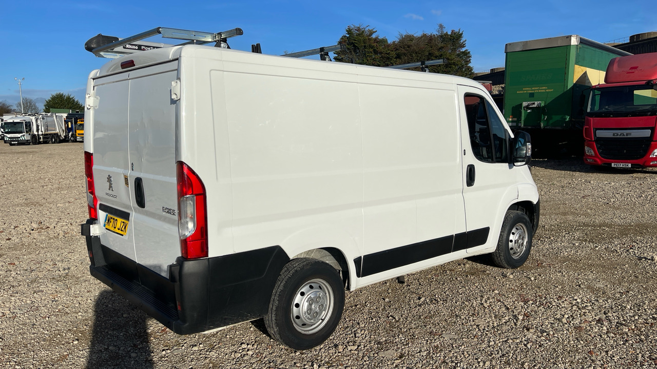 PEUGEOT BOXER 333 2.2 BLUE HDI 120PS - Panel van: picture 4 PEUGEOT BOXER 333 2.2 BLUE HDI 120PS - Panel van: picture 4
