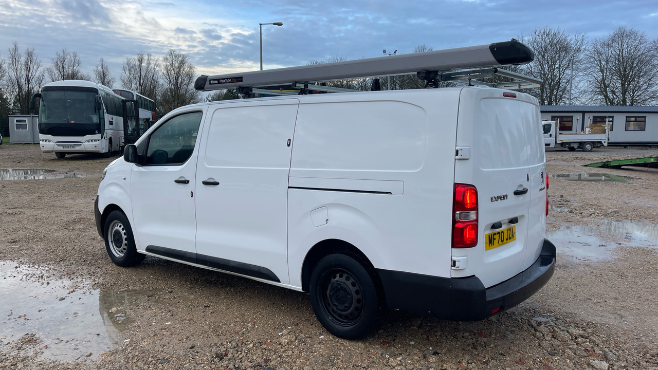 PEUGEOT EXPERT PROFESSIONAL 1.5 BLUEHDI 100PS - Panel van: picture 3 PEUGEOT EXPERT PROFESSIONAL 1.5 BLUEHDI 100PS - Panel van: picture 3