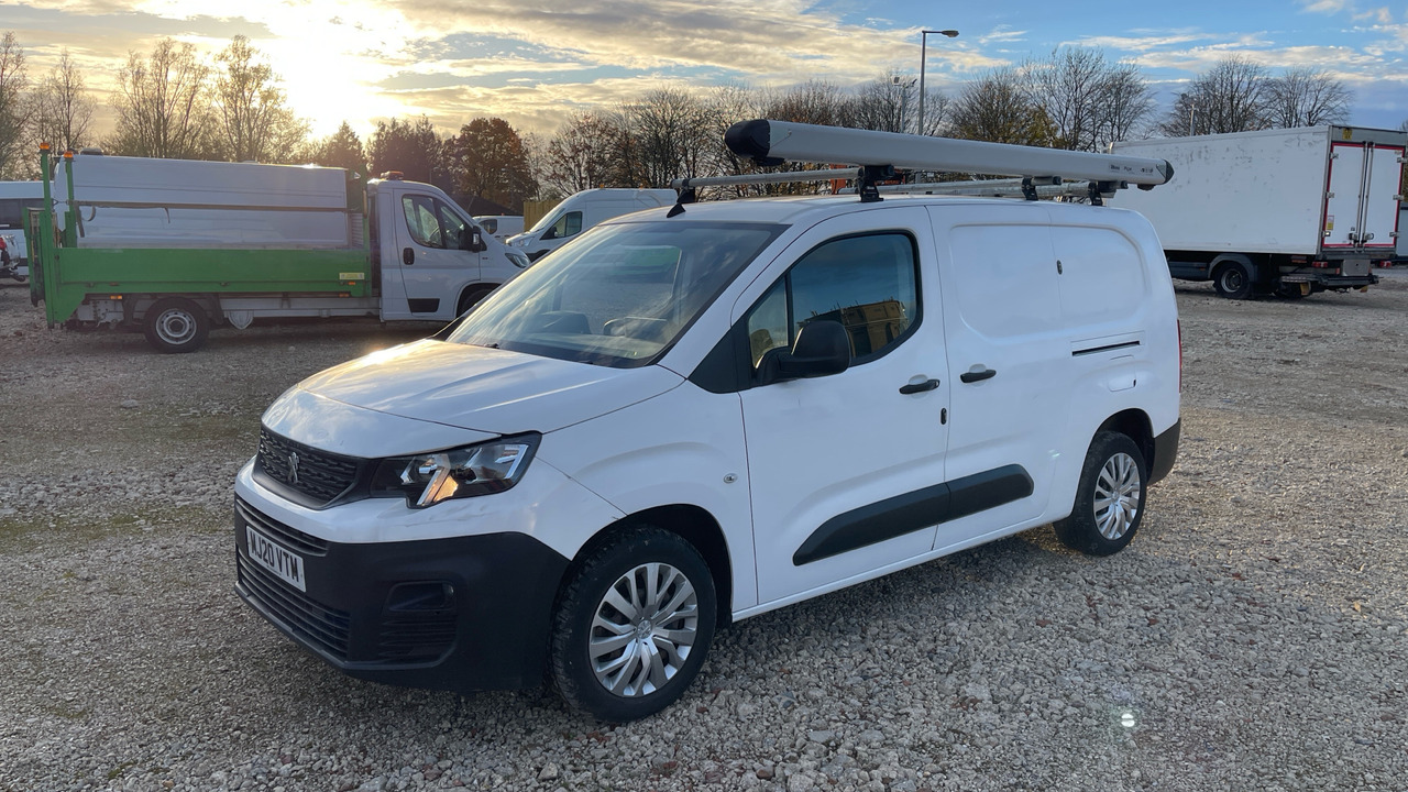 PEUGEOT PARTNER 850 1.5 BLUE HDI 100PS - Panel van: picture 2 PEUGEOT PARTNER 850 1.5 BLUE HDI 100PS - Panel van: picture 2