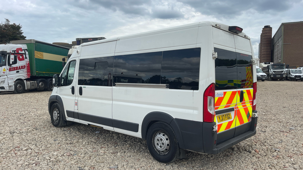 Peugeot Boxer 2.0 BLUE HDI 130PS - Ambulance: picture 3 Peugeot Boxer 2.0 BLUE HDI 130PS - Ambulance: picture 3