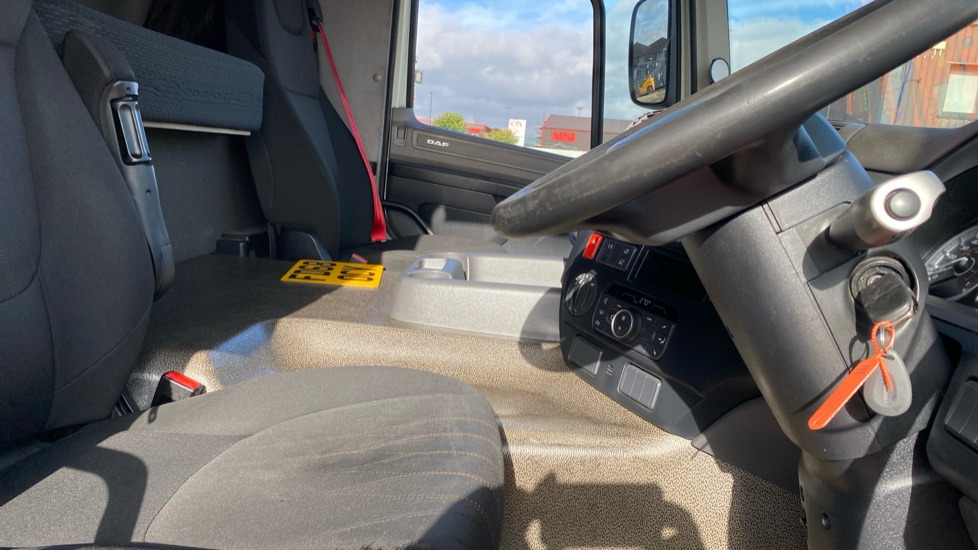 DAF CF 450 EURO 6 - Tractor truck: picture 5 DAF CF 450 EURO 6 - Tractor truck: picture 5
