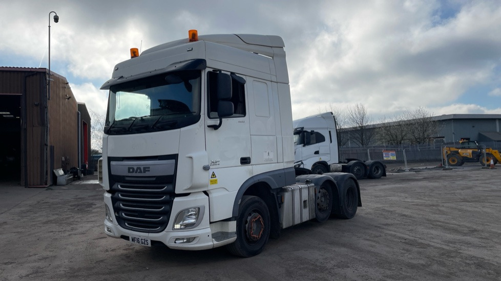 DAF XF 460 EURO 6 - Tractor truck: picture 2 DAF XF 460 EURO 6 - Tractor truck: picture 2