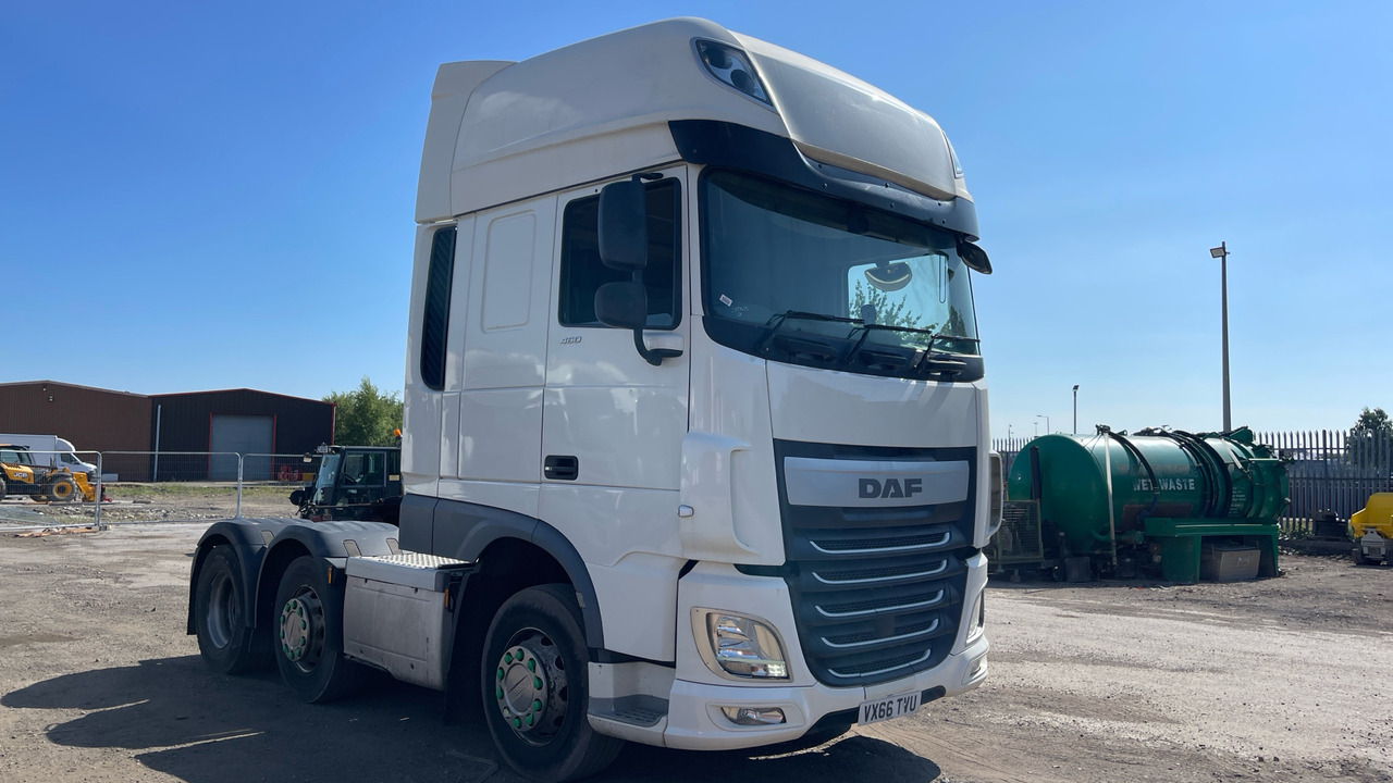 DAF XF 460 - Tractor truck: picture 1 DAF XF 460 - Tractor truck: picture 1