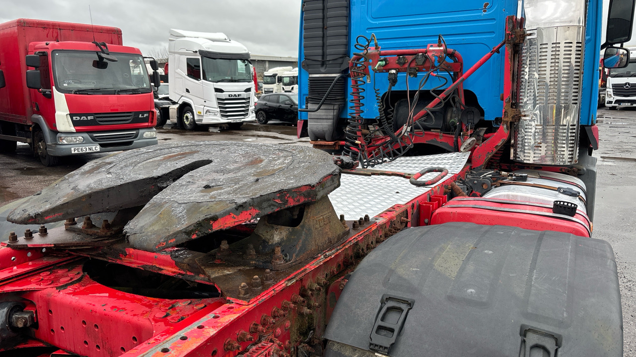 Tractor truck VOLVO FM 12: picture 27