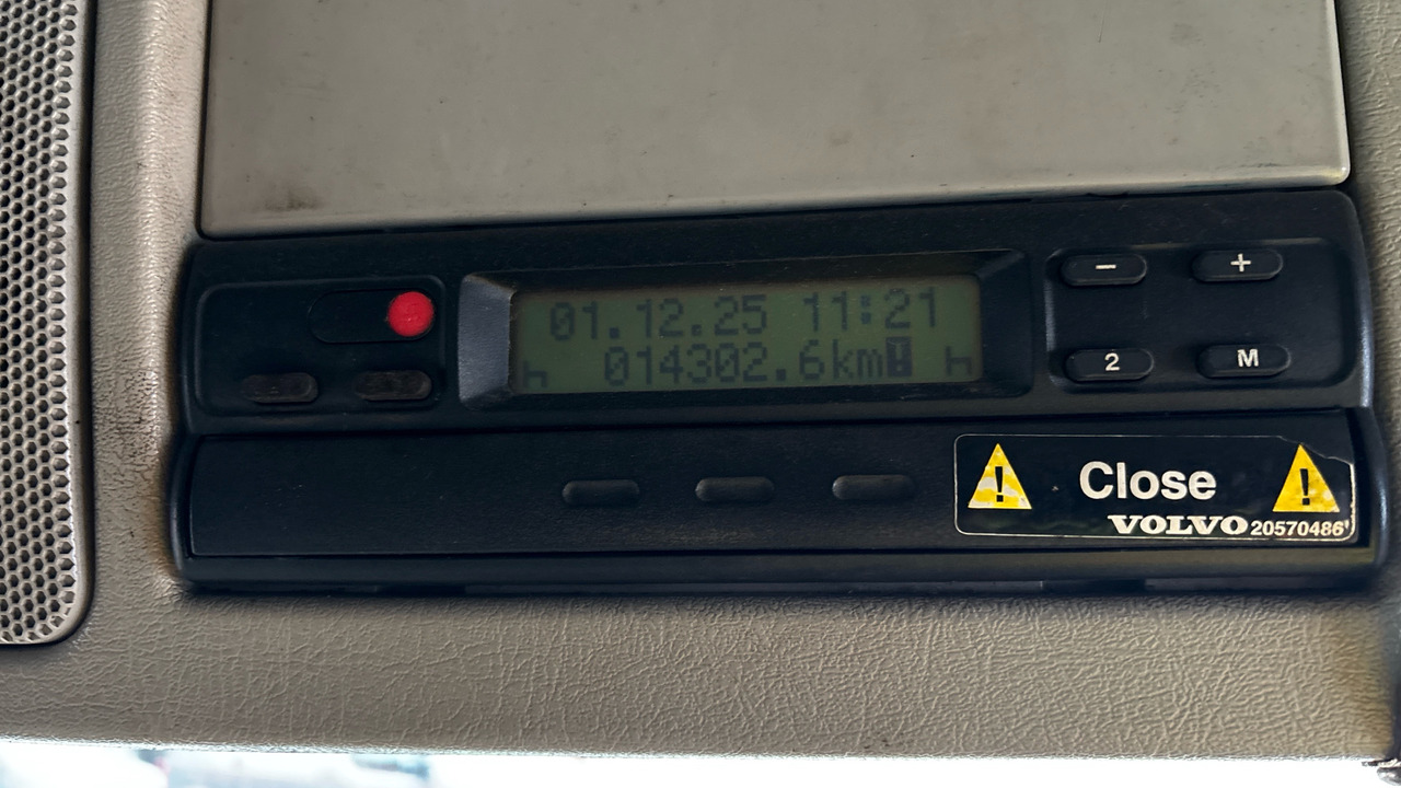 Tractor truck VOLVO FM 12: picture 10