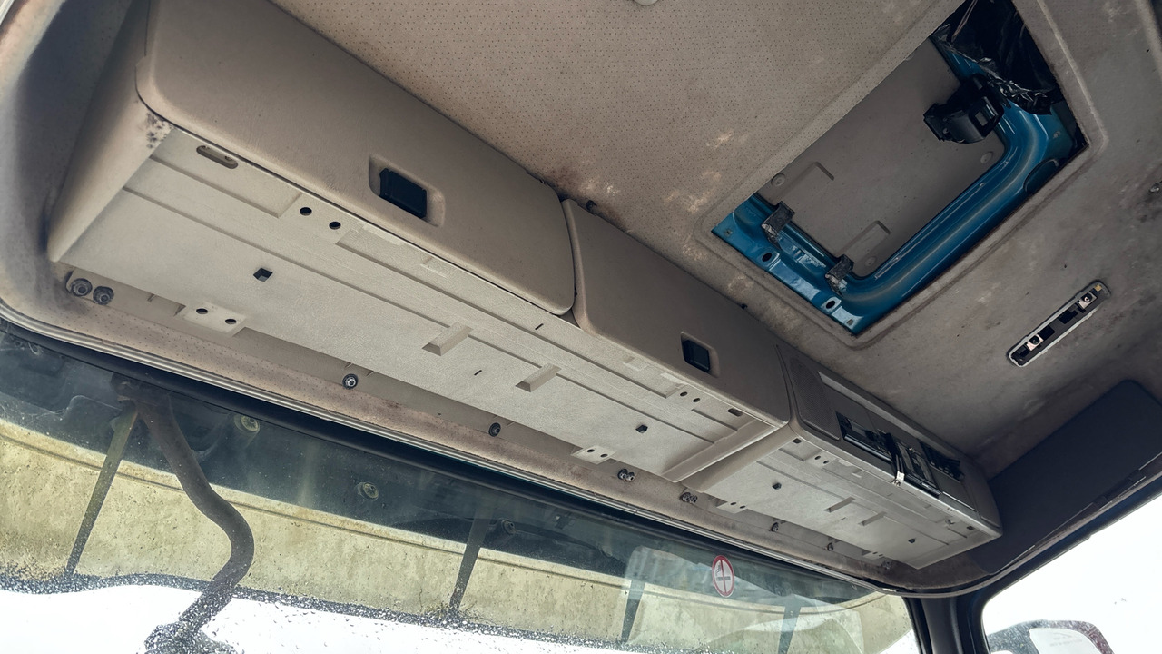 Tractor truck VOLVO FM 12: picture 16