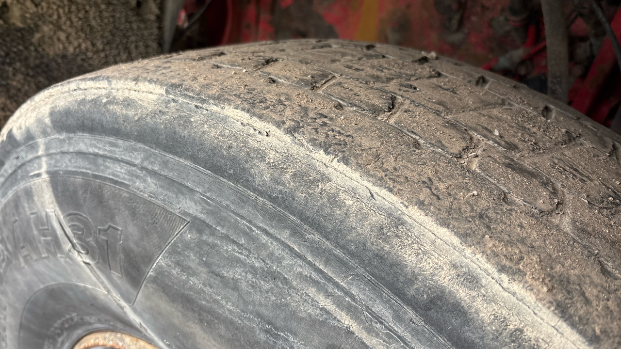 Tractor truck VOLVO FM 12: picture 19