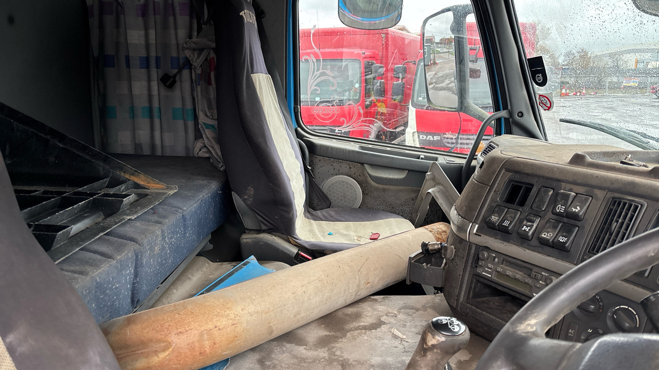 Tractor truck VOLVO FM 12: picture 9