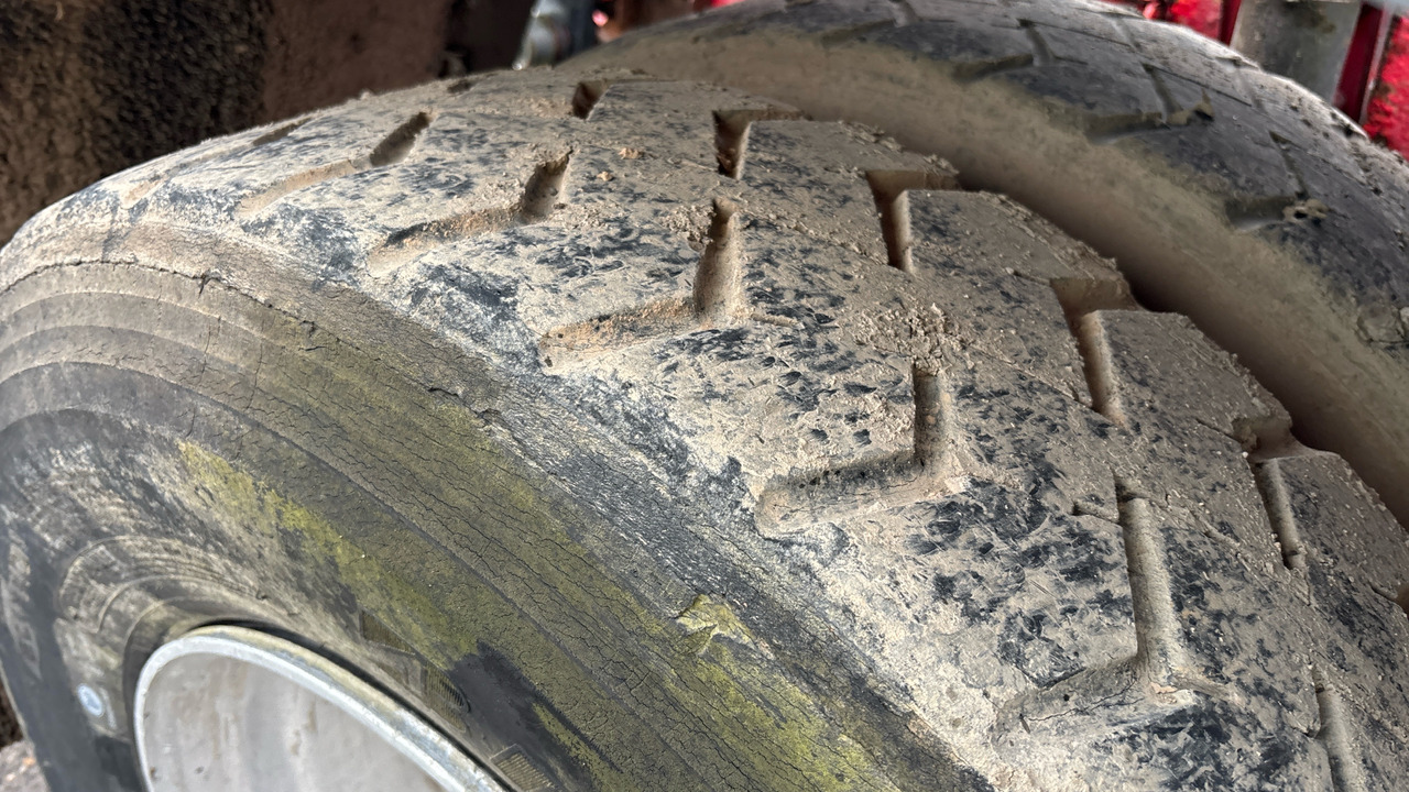 Tractor truck VOLVO FM 12: picture 21