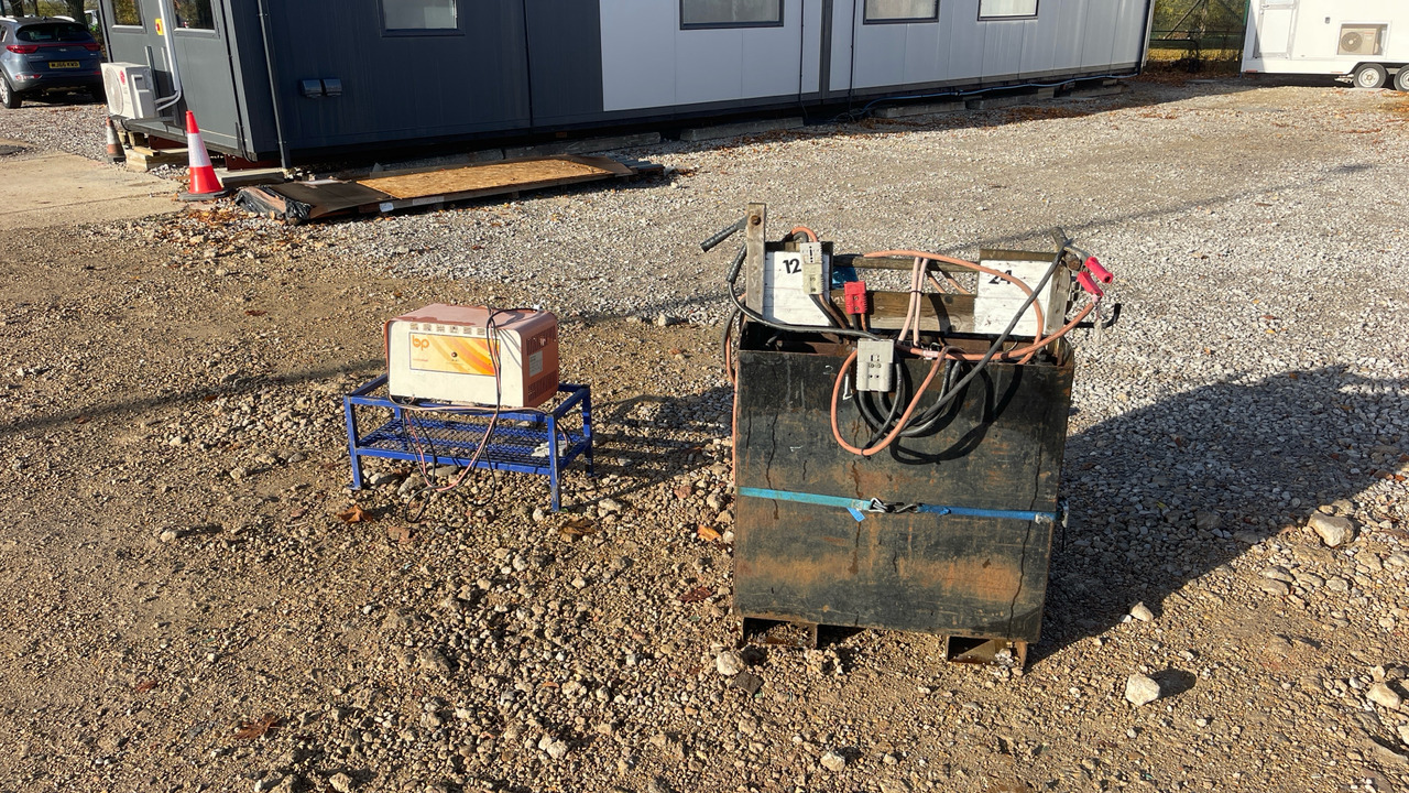 - Construction equipment: picture 1 - Construction equipment: picture 1