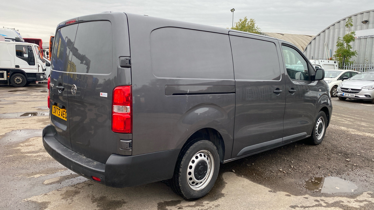 VAUXHALL VIVARO 3100 2.0d 145PS Prime - Small van: picture 4 VAUXHALL VIVARO 3100 2.0d 145PS Prime - Small van: picture 4