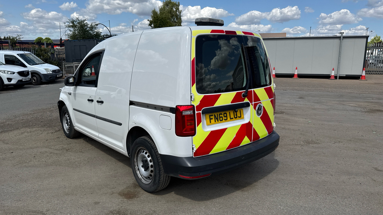 VOLKSWAGEN CADDY C20 2.0 TDI BLUEMOTION STARTLINE 102PS - Small van: picture 3 VOLKSWAGEN CADDY C20 2.0 TDI BLUEMOTION STARTLINE 102PS - Small van: picture 3