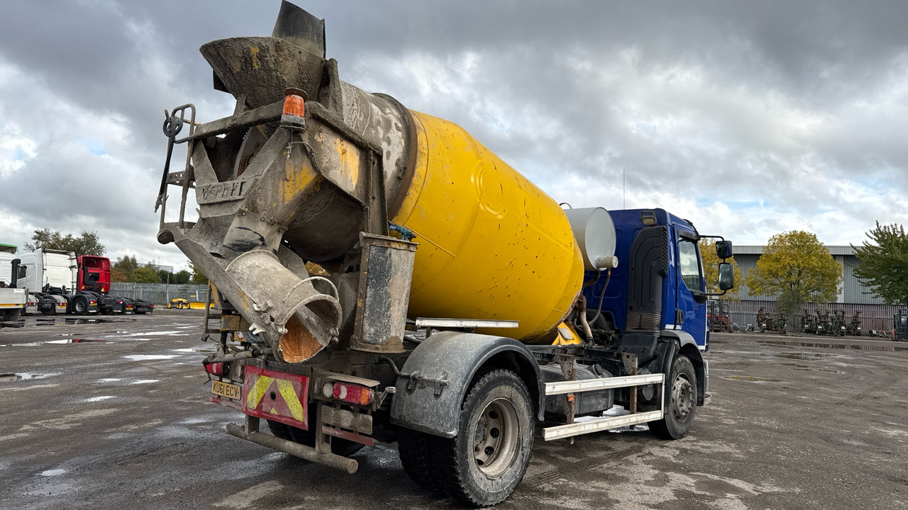 VOLVO FL 240 - Concrete mixer truck: picture 4 VOLVO FL 240 - Concrete mixer truck: picture 4