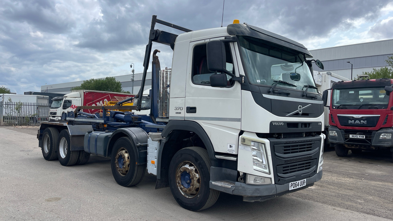 VOLVO FM 370 - Hook lift truck: picture 1 VOLVO FM 370 - Hook lift truck: picture 1