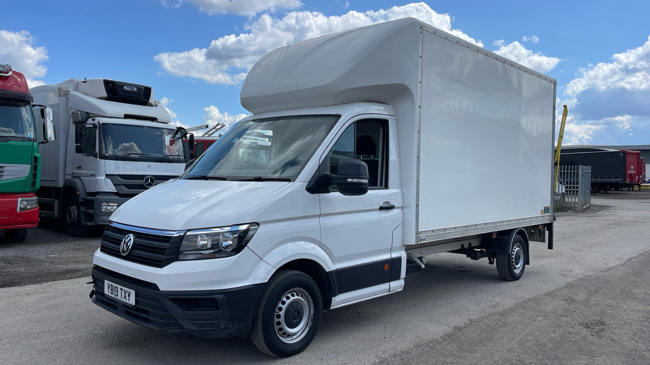 Volkswagen Crafter CR35 2.0 TDI 140PS STARTLINE - Closed box van: picture 2 Volkswagen Crafter CR35 2.0 TDI 140PS STARTLINE - Closed box van: picture 2
