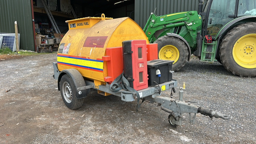 WESTERN FUEL BOWSER 210 - Construction equipment: picture 1 WESTERN FUEL BOWSER 210 - Construction equipment: picture 1