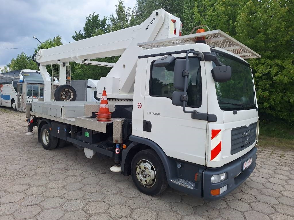 MAN podnośnik koszowy Wumag WT 300 - Telescopic boom: picture 3 MAN podnośnik koszowy Wumag WT 300 - Telescopic boom: picture 3