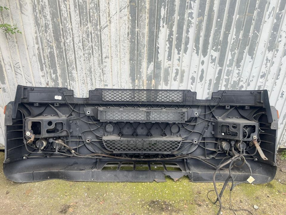 IVECO Stralis 450 Stoßstange - Bumper for Truck: picture 4 IVECO Stralis 450 Stoßstange - Bumper for Truck: picture 4