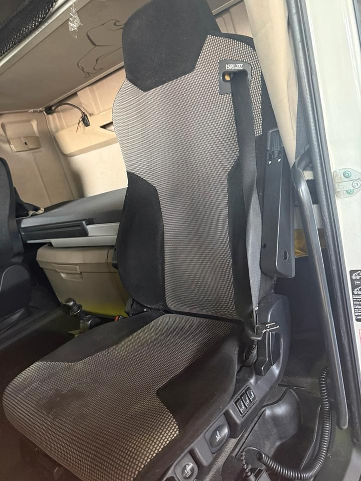 MAN TGX EU6 Fahrersitz - Seat for Truck: picture 3 MAN TGX EU6 Fahrersitz - Seat for Truck: picture 3
