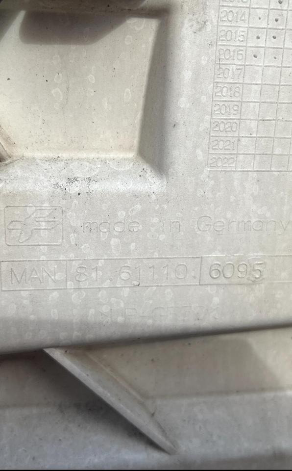 MAN TGX EU6 Motorhaube Kühlergrill 81.061110-6095 - Radiator for Truck: picture 2 MAN TGX EU6 Motorhaube Kühlergrill 81.061110-6095 - Radiator for Truck: picture 2