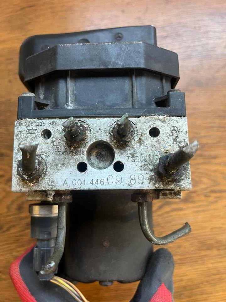 Mercedes Vito Hydraulikblock ABS Pumpe A0014460989 - Hydraulics for Truck: picture 2 Mercedes Vito Hydraulikblock ABS Pumpe A0014460989 - Hydraulics for Truck: picture 2