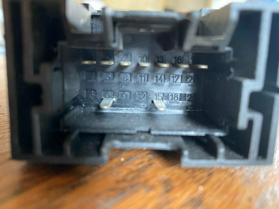 Relais Mercedes Sprinter Steuergerät 016 545 24 32 - ECU for Truck: picture 3 Relais Mercedes Sprinter Steuergerät 016 545 24 32 - ECU for Truck: picture 3