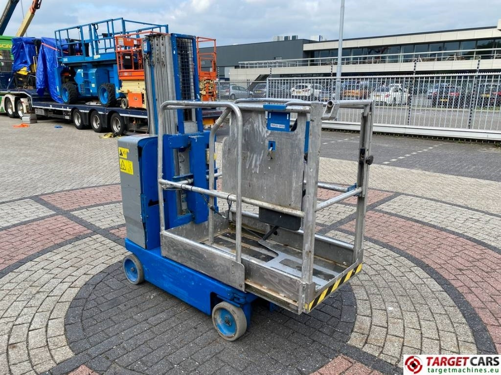 Genie GR-20 RunAbout Electric Vertical Mast Lift 802cm  - Vertical mast lift: picture 2 Genie GR-20 RunAbout Electric Vertical Mast Lift 802cm  - Vertical mast lift: picture 2