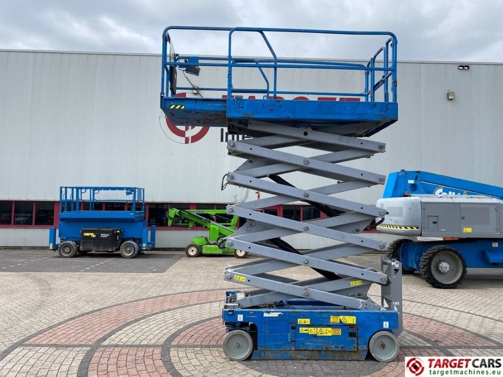 Genie GS-4047 Electric Scissor Work Lift 1389cm - Scissor lift: picture 5 Genie GS-4047 Electric Scissor Work Lift 1389cm - Scissor lift: picture 5