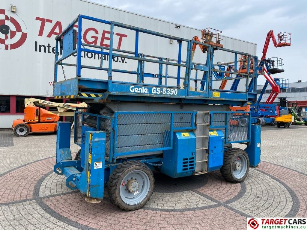 Genie GS-5390RT Diesel 4x4 Scissor Work Lift 1815cm - Scissor lift: picture 1 Genie GS-5390RT Diesel 4x4 Scissor Work Lift 1815cm - Scissor lift: picture 1