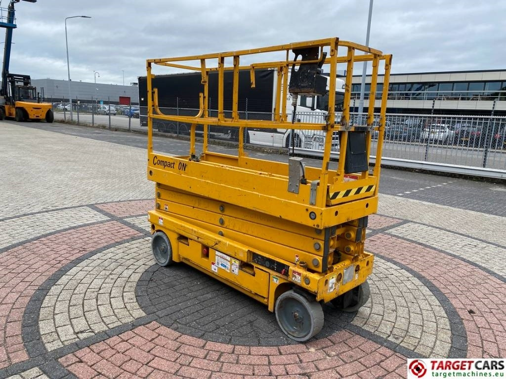 Haulotte Compact 10N Electric Scissor Work Lift 1000cm - Scissor lift: picture 2 Haulotte Compact 10N Electric Scissor Work Lift 1000cm - Scissor lift: picture 2