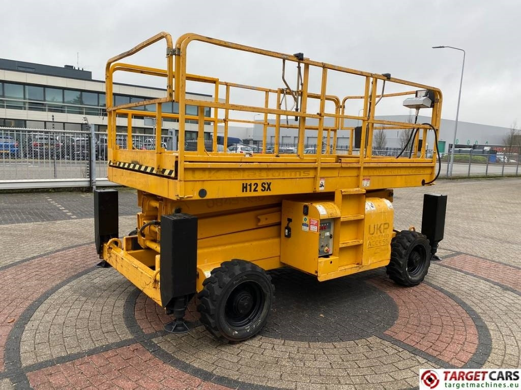 Haulotte H12SDX Diesel H12SX Scissor Work Lift 1200cm - Scissor lift: picture 3 Haulotte H12SDX Diesel H12SX Scissor Work Lift 1200cm - Scissor lift: picture 3