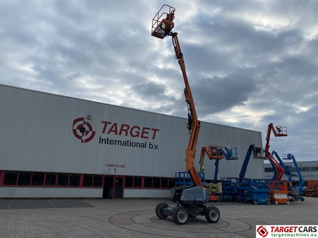 JLG 340AJ Articulated 4x4 Diesel Boom Work Lift 1233cm - Articulated boom: picture 5 JLG 340AJ Articulated 4x4 Diesel Boom Work Lift 1233cm - Articulated boom: picture 5