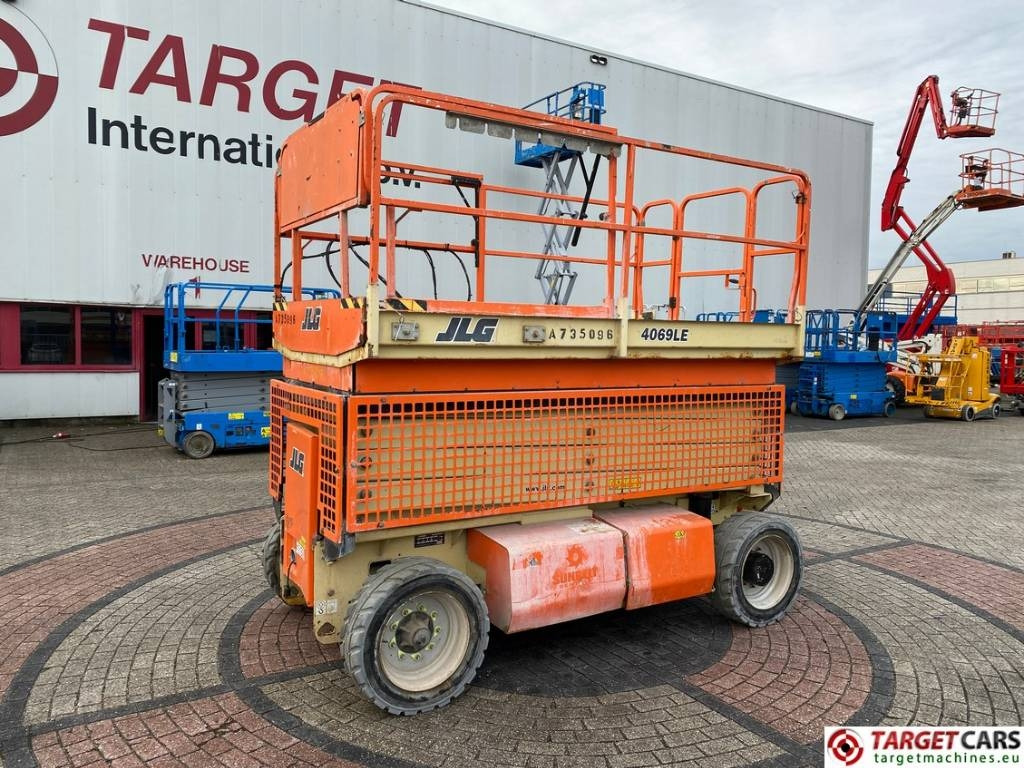 JLG 4069LE Electric Scissor Work Lift 1419cm - Scissor lift: picture 1 JLG 4069LE Electric Scissor Work Lift 1419cm - Scissor lift: picture 1