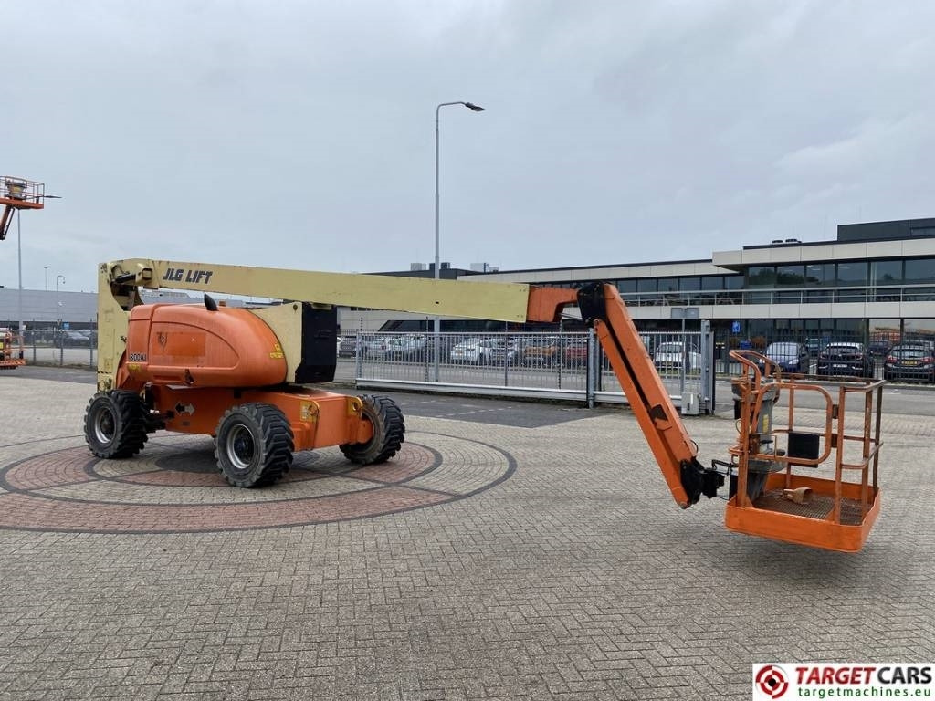 JLG 800AJ Articulated 4x4 Diesel Boom Work Lift 2638cm - Articulated boom: picture 2 JLG 800AJ Articulated 4x4 Diesel Boom Work Lift 2638cm - Articulated boom: picture 2