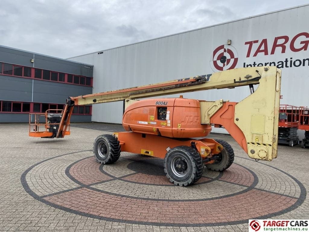 JLG 800AJ Articulated 4x4 Diesel Boom Work Lift 2638cm - Articulated boom: picture 4 JLG 800AJ Articulated 4x4 Diesel Boom Work Lift 2638cm - Articulated boom: picture 4